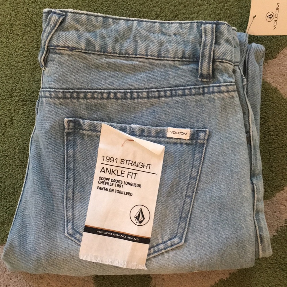 NWT Volcom Jeans